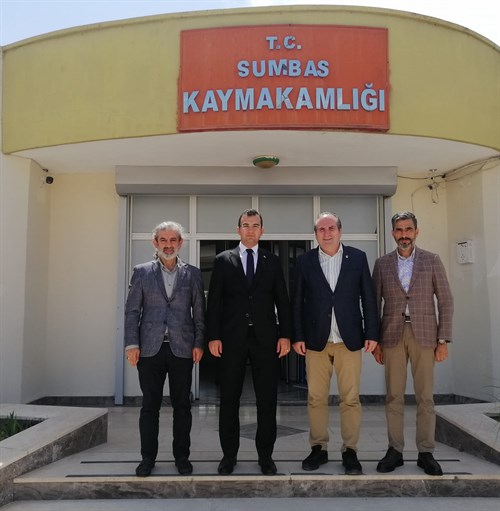 Gençlik ve Spor İl Müdürü olarak atanan Hayrullah Ozan ÇETİNER Kaymakamımız Sayın Mehmet Furkan TAŞKIRAN'ı ziyaret etti.