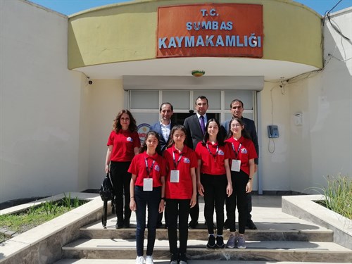 TEKNOFEST YARIŞMASINDA İLÇEMİZİ TEMSİL EDEN ÖĞRENCİLERİ SAYIN KAYMAKAMIMIZ MEHMET FURKAN TAŞKIRAN MAKAMINDA KABUL ETTİ